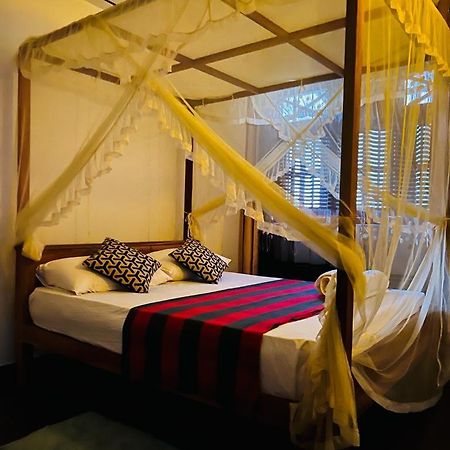 Pradeep Guest House Mirissa Extérieur photo