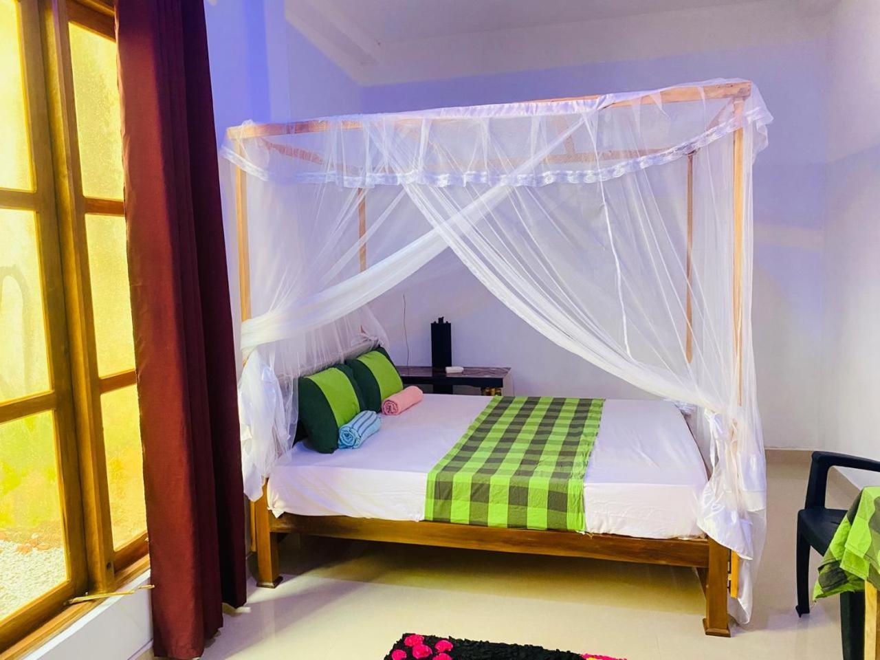 Pradeep Guest House Mirissa Extérieur photo