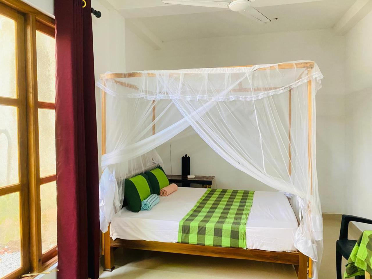 Pradeep Guest House Mirissa Extérieur photo